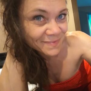 Meet your Posher, Tara l.